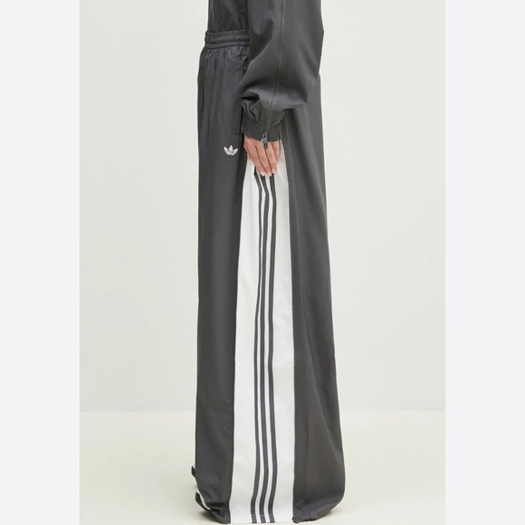 ISO - Picture 3 of 3